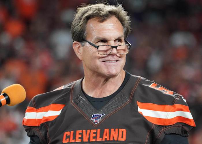 Former Browns linebacker Clay Matthews Jr. smiles while addressing the crowd in 2019 during his induction into the franchise’s Ring of Honor. He is the greatest linebacker in Browns history.